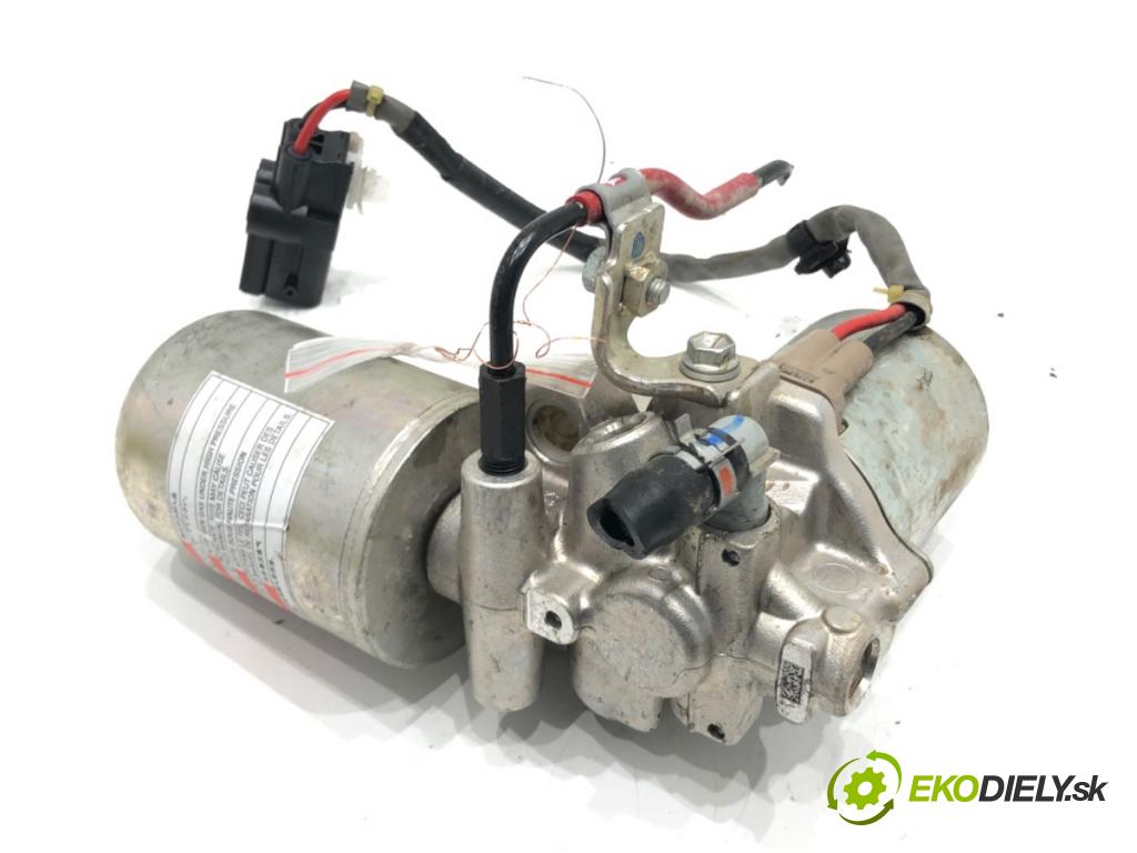 TOYOTA COROLLA liftback (_E21_) 2018 - 2022    2.0 Hybrid (MZEH12) 135 kW [184 KM] Hybryda silnik benzynowy / elektryczny 2021 - 2022  Pumpa brzdová 47070-12030 (Posilňovač bŕzd)