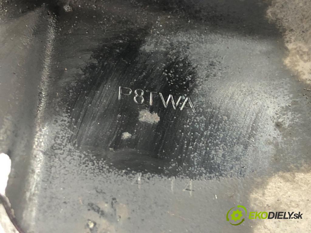 VOLVO V40 liftback (525, 526) 2012 - 2022    D4 140 kW [190 KM] olej napędowy 2014 - 2022  náboj pravy predný