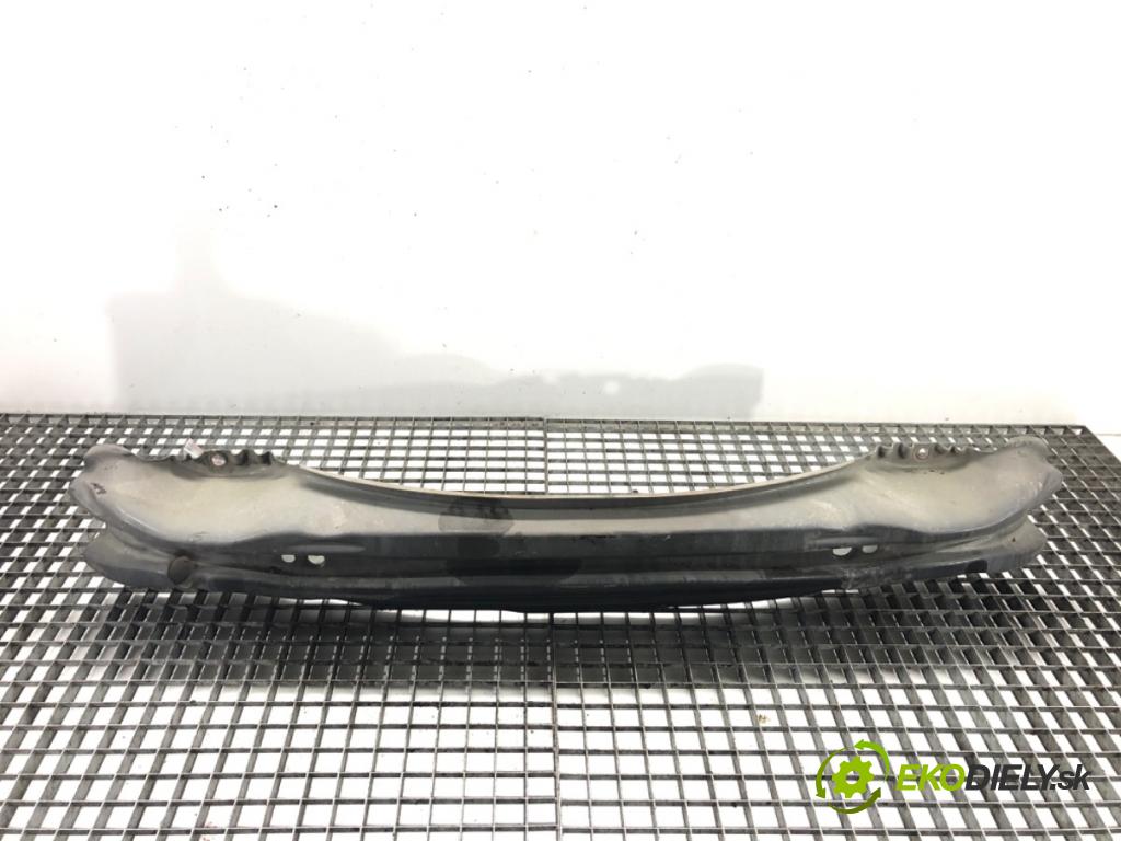 VOLVO V40 liftback (525, 526) 2012 - 2022    D4 140 kW [190 KM] olej napędowy 2014 - 2022  výztuha nárazníka zadní část  (Výztuhy zadní)