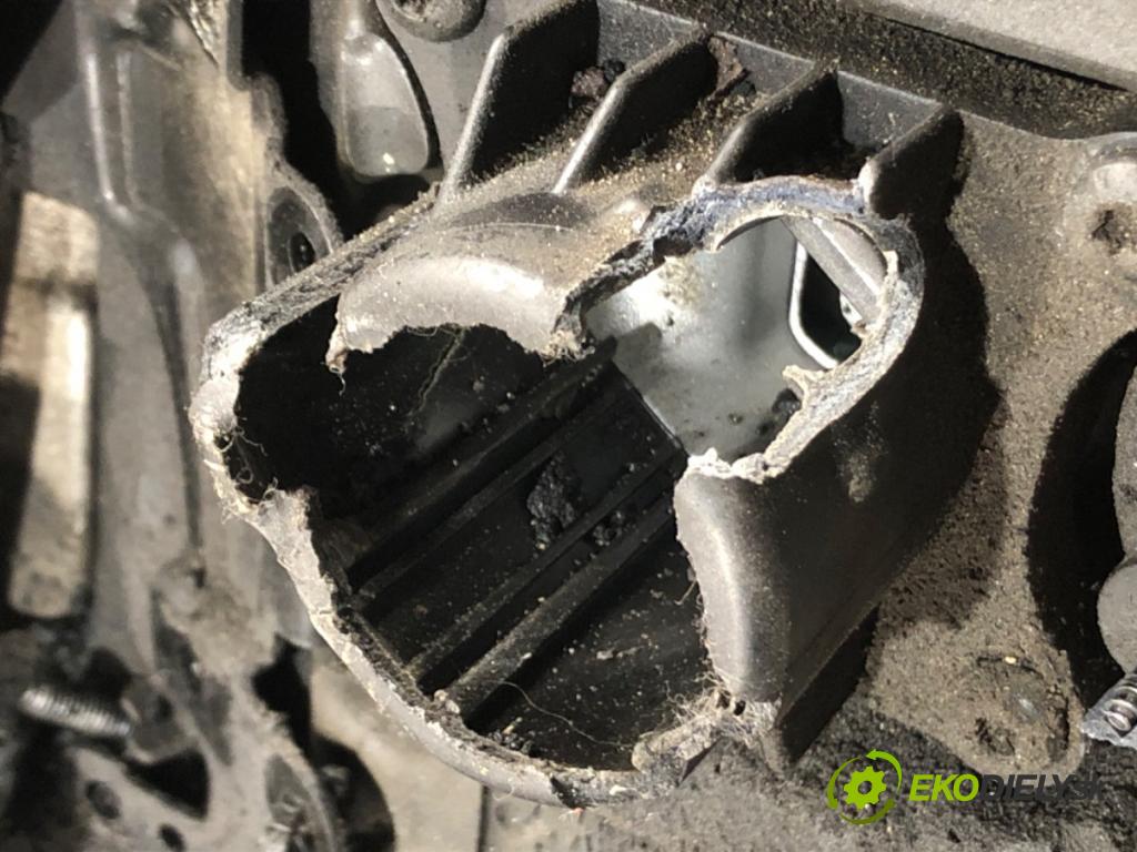 VOLVO V40 liftback (525, 526) 2012 - 2022    D4 140 kW [190 KM] olej napędowy 2014 - 2022  motor D4204T (Motor)