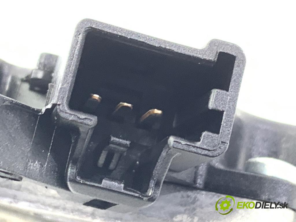 VOLVO V40 liftback (525, 526) 2012 - 2022    D4 140 kW [190 KM] olej napędowy 2014 - 2022  motor stěračů zadní část 31294492