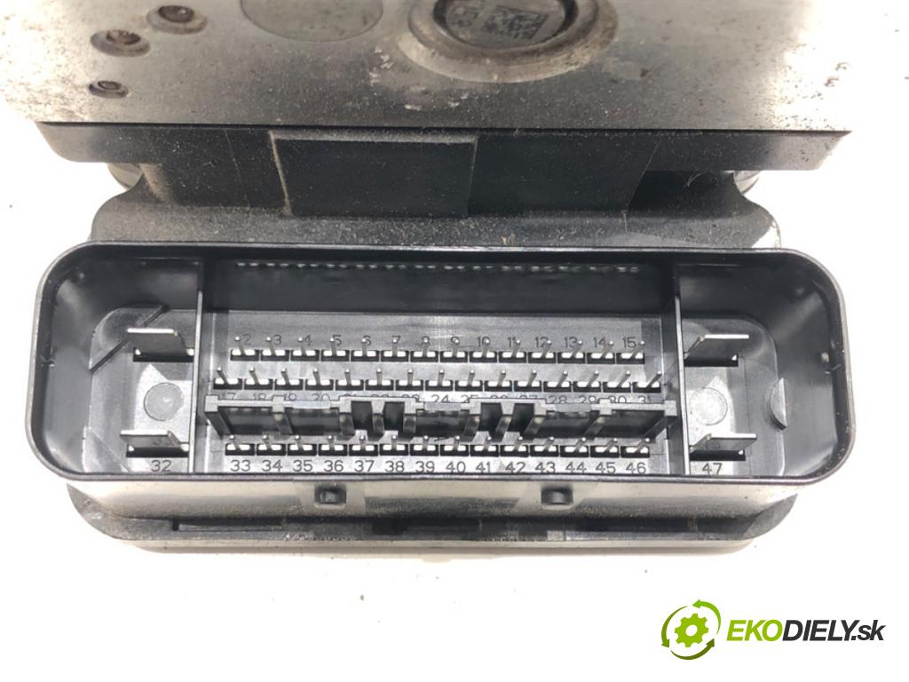 VOLVO V40 liftback (525, 526) 2012 - 2022    D4 140 kW [190 KM] olej napędowy 2014 - 2022  Pumpa ABS P31423315 (Pumpa ABS)