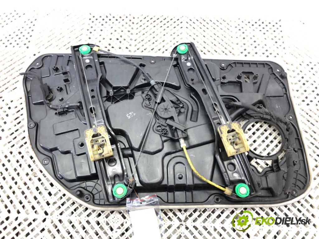 VOLVO V40 liftback (525, 526) 2012 - 2022    D4 140 kW [190 KM] olej napędowy 2014 - 2022  mechanismus okna pravý přední část 31276216