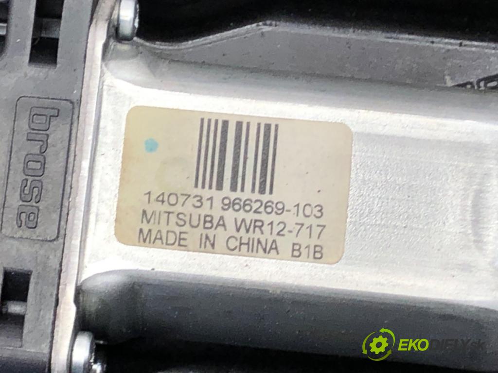 VOLVO V40 liftback (525, 526) 2012 - 2022    D4 140 kW [190 KM] olej napędowy 2014 - 2022  mechanismus okna pravý přední část 31276216