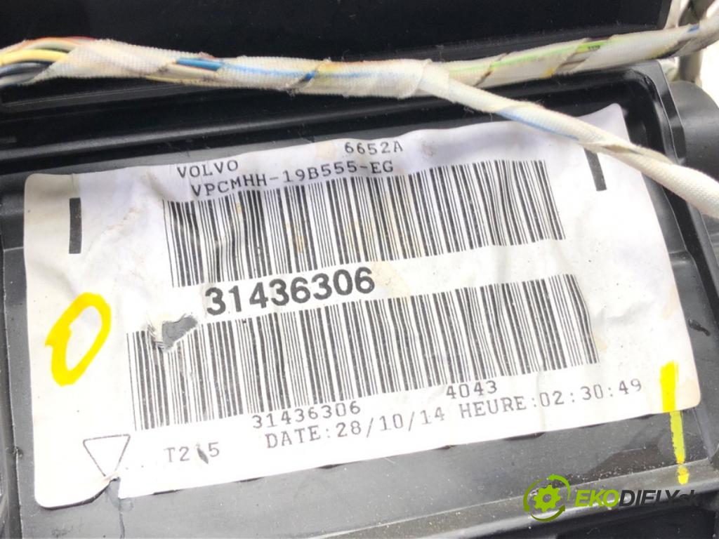 VOLVO V40 liftback (525, 526) 2012 - 2022    D4 140 kW [190 KM] olej napędowy 2014 - 2022  topné těleso radiátor topení 31436306 (Radiátory topení)