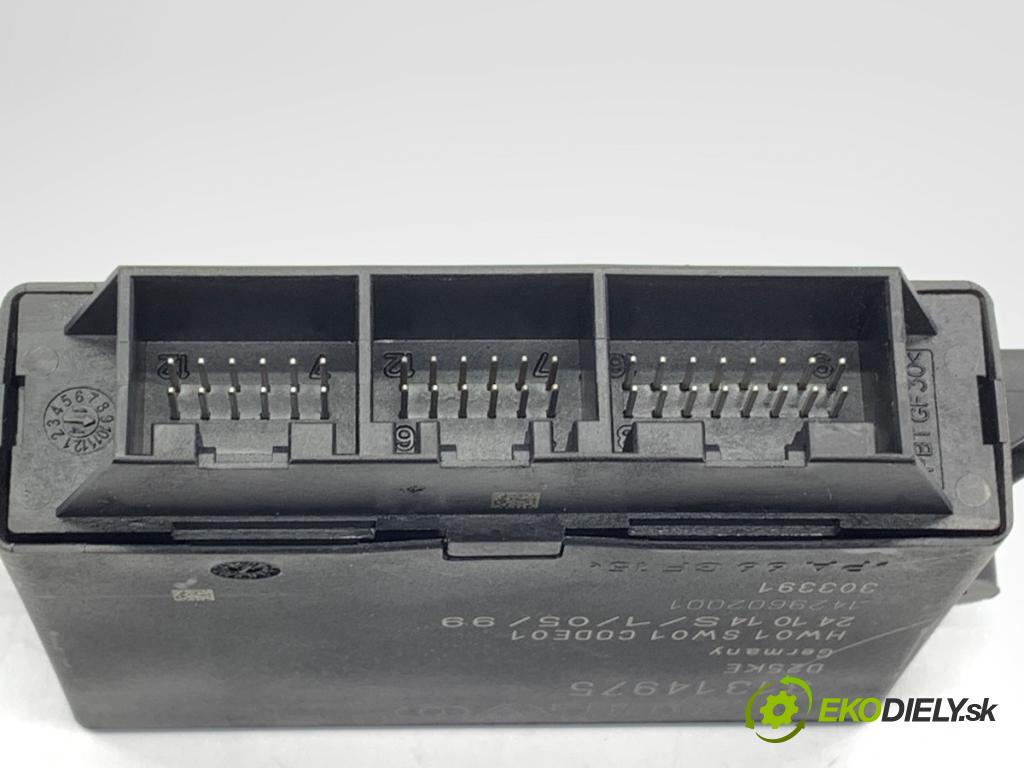 VOLVO V40 liftback (525, 526) 2012 - 2022    D4 140 kW [190 KM] olej napędowy 2014 - 2022  Modul PDC 31314975 (Ostatné)