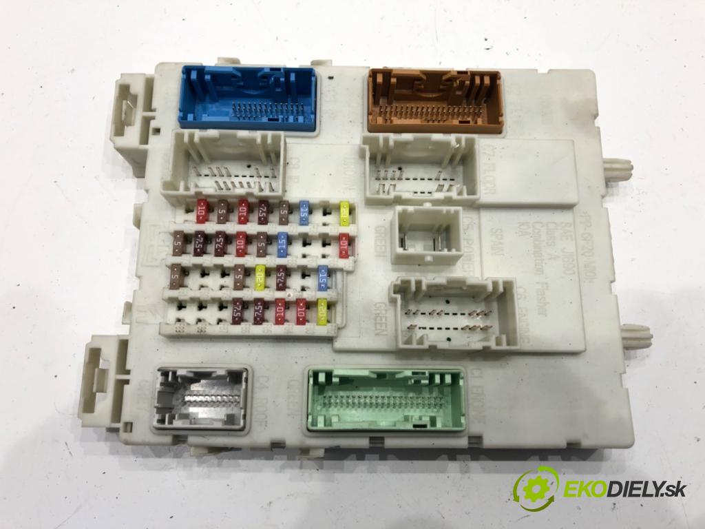 VOLVO V40 liftback (525, 526) 2012 - 2022    D4 140 kW [190 KM] olej napędowy 2014 - 2022  Modul komfortu 31394963 (Modul komfortu)