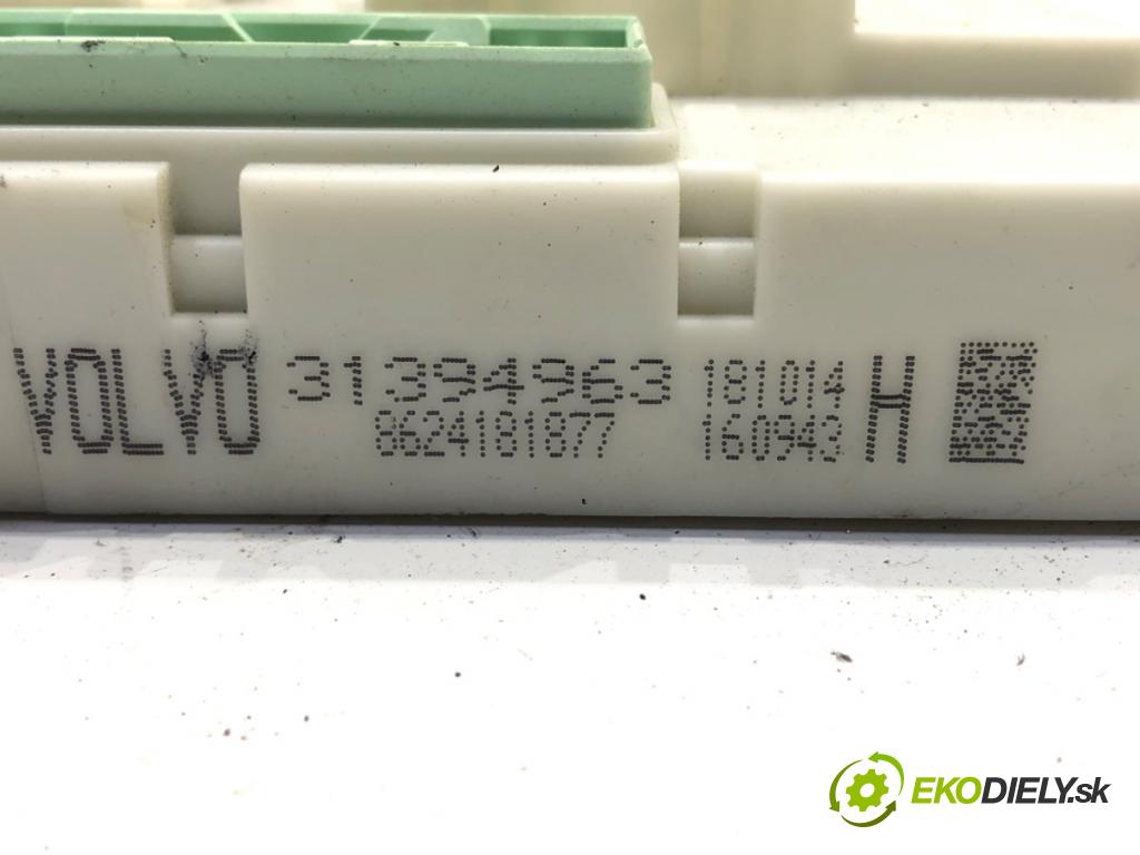 VOLVO V40 liftback (525, 526) 2012 - 2022    D4 140 kW [190 KM] olej napędowy 2014 - 2022  Modul komfortu 31394963 (Modul komfortu)