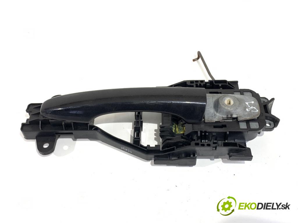 VOLVO V40 liftback (525, 526) 2012 - 2022    D4 140 kW [190 KM] olej napędowy 2014 - 2022  Kľučka vonkajšia ľavy predný 