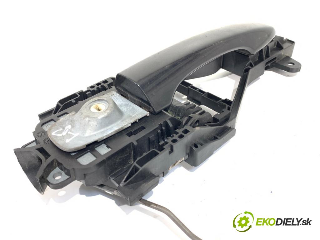 VOLVO V40 liftback (525, 526) 2012 - 2022    D4 140 kW [190 KM] olej napędowy 2014 - 2022  Kľučka vonkajšia ľavy predný
