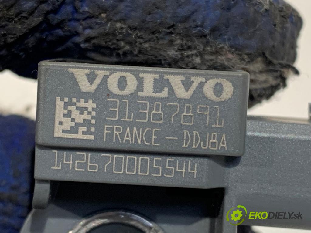 VOLVO V40 liftback (525, 526) 2012 - 2022    D4 140 kW [190 KM] olej napędowy 2014 - 2022  Snímač nárazu 31387891 (Snímač nárazu)