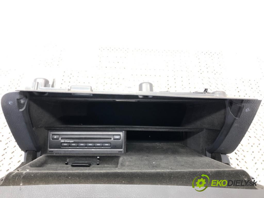 AUDI A6 C6 Avant (4F5) 2004 - 2011    3.0 TDI quattro 165 kW [225 KM] olej napędowy 2005 - 2006  Priehradka, kastlík spolujazdca 4F1857035AH (Priehradka, kastlík)