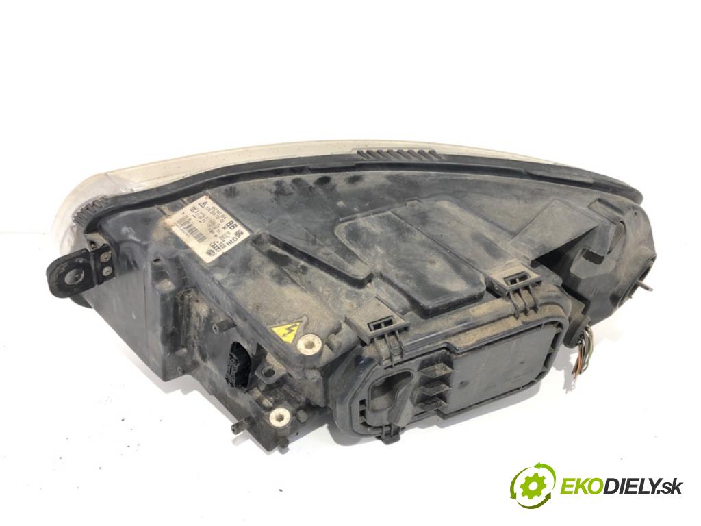 AUDI A6 C6 Avant (4F5) 2004 - 2011    3.0 TDI quattro 165 kW [225 KM] olej napędowy 2005 - 2006  světlomet pravý přední část 4F0941004BB