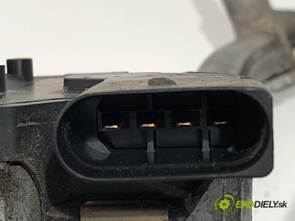 AUDI A6 C6 Avant (4F5) 2004 - 2011    3.0 TDI quattro 165 kW [225 KM] olej napędowy 2005 - 2006  Mechanizmus stieračov predný 4F1955119 (Motorček stieračov predné)