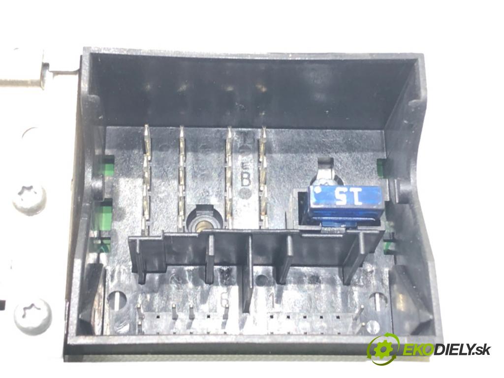 OPEL ASTRA H (A04) 2004 - 2014    1.7 CDTI (L48) 59 kW [80 KM] olej napędowy 2004 - 2010  RADIO 13154304 (Audio zariadenie)