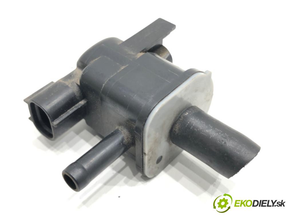 TOYOTA YARIS (_P9_) 2005 - 2014    1.33 VVT-i (NSP90_) 74 kW [100 KM] benzyna 2008 - 2011  Ventil tlaku 90910-TC002 (Ventil)