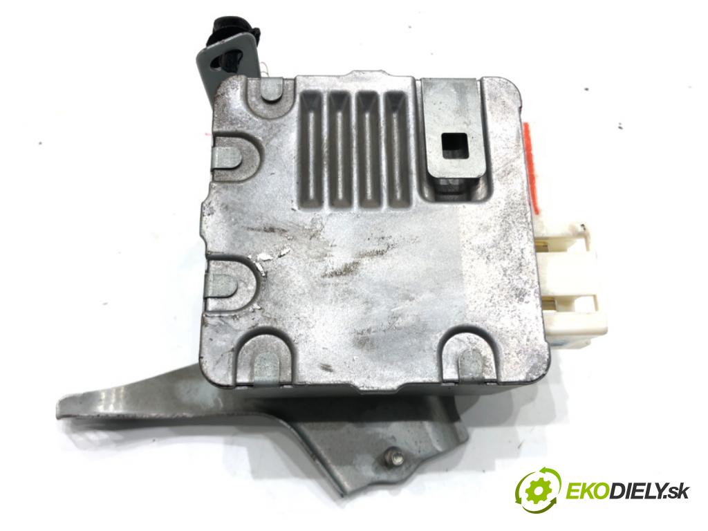 TOYOTA YARIS (_P9_) 2005 - 2014    1.33 VVT-i (NSP90_) 74 kW [100 KM] benzyna 2008 - 2011  Modul servočerpadlo 89650-0D180 (Ostatné)