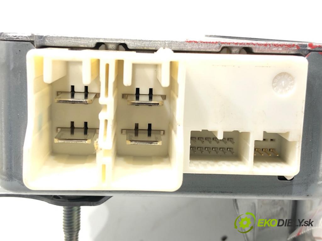 TOYOTA YARIS (_P9_) 2005 - 2014    1.33 VVT-i (NSP90_) 74 kW [100 KM] benzyna 2008 - 2011  Modul servočerpadlo 89650-0D180 (Ostatné)