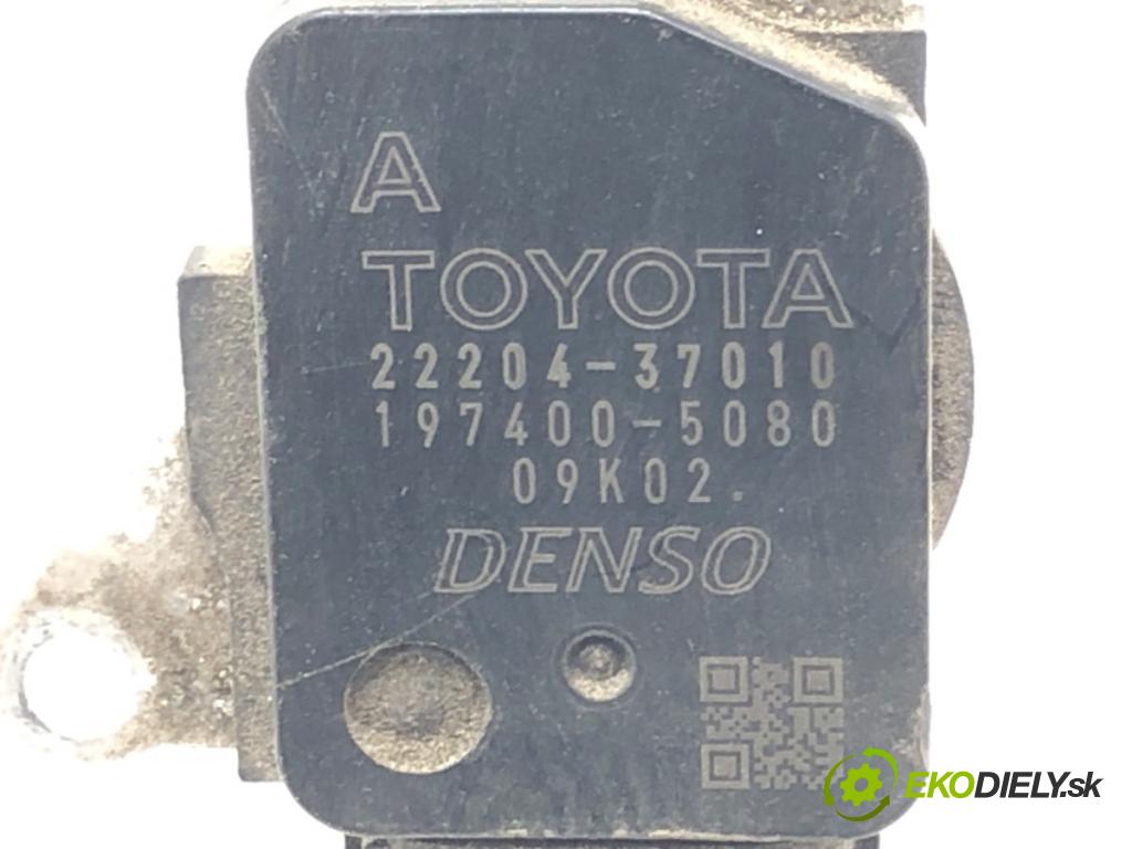 TOYOTA YARIS (_P9_) 2005 - 2014    1.33 VVT-i (NSP90_) 74 kW [100 KM] benzyna 2008 - 2011  Váha vzduchu 22204-37010 (Váha vzduchu)
