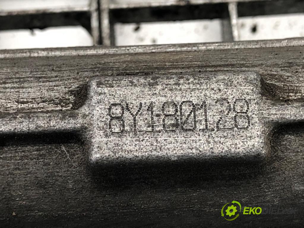 TOYOTA YARIS (_P9_) 2005 - 2014    1.33 VVT-i (NSP90_) 74 kW [100 KM] benzyna 2008 - 2011  riadenie 821081AB (Riadenie)