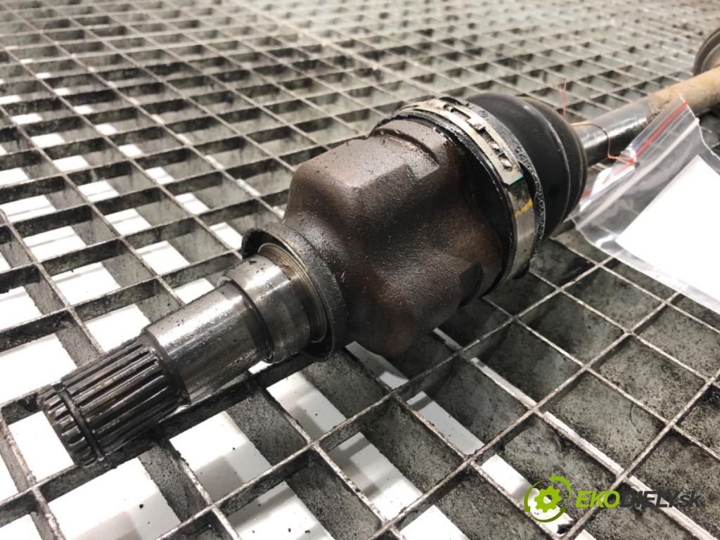 TOYOTA YARIS (_P9_) 2005 - 2014    1.33 VVT-i (NSP90_) 74 kW [100 KM] benzyna 2008 - 2011  Poloos ľavy predný