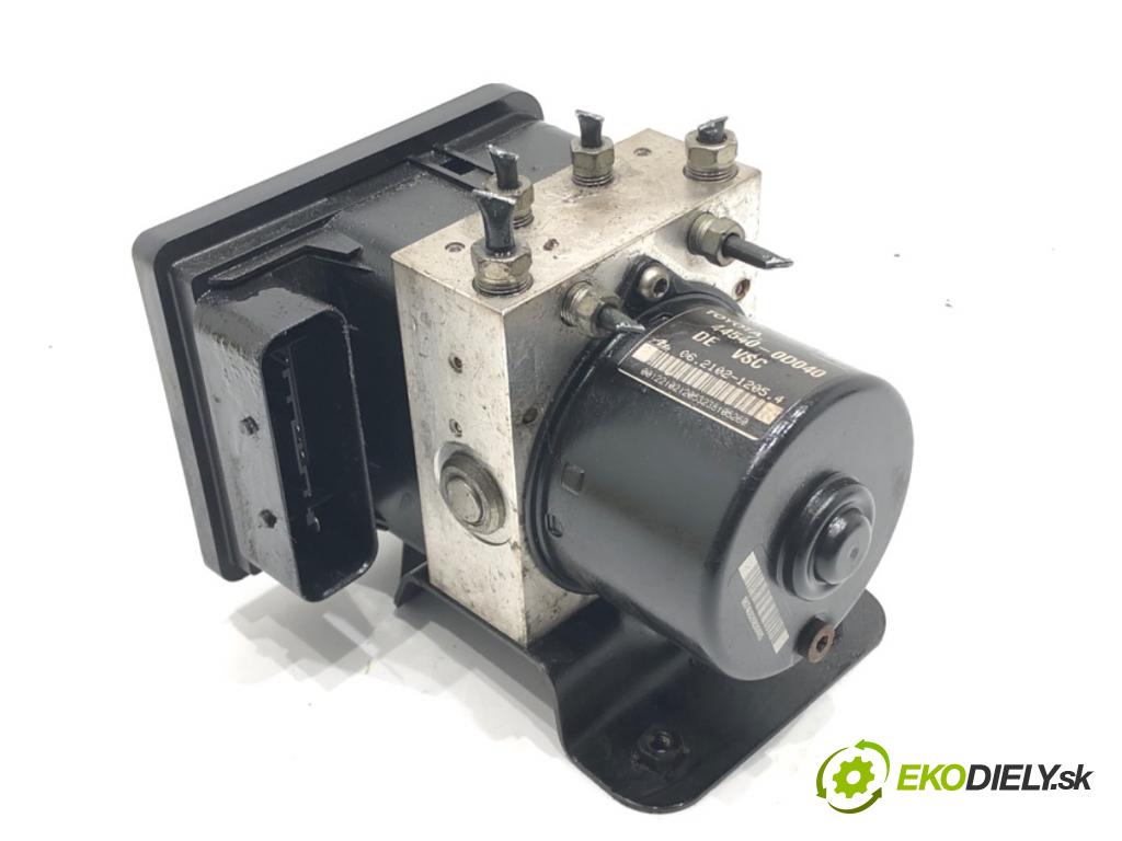 TOYOTA YARIS (_P9_) 2005 - 2014    1.33 VVT-i (NSP90_) 74 kW [100 KM] benzyna 2008 - 2011  Pumpa ABS 44540-0D040 (Pumpa ABS)
