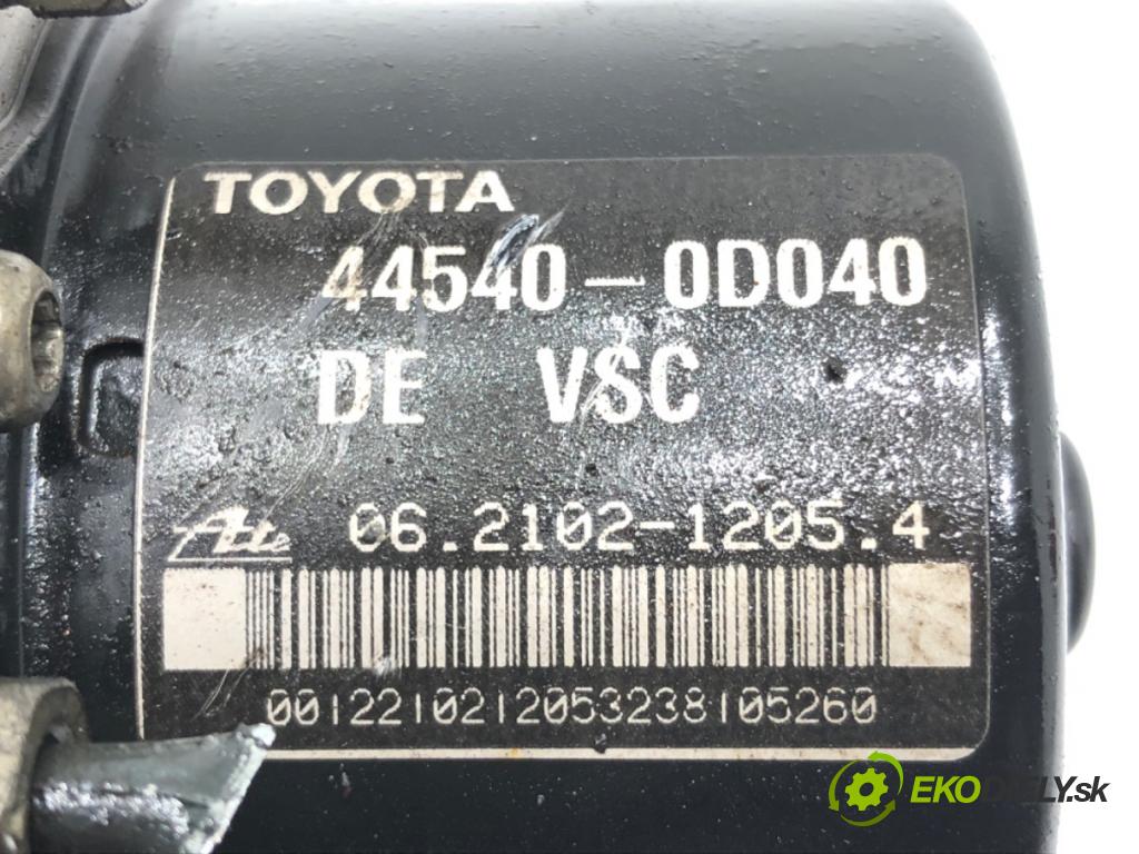 TOYOTA YARIS (_P9_) 2005 - 2014    1.33 VVT-i (NSP90_) 74 kW [100 KM] benzyna 2008 - 2011  Pumpa ABS 44540-0D040 (Pumpa ABS)