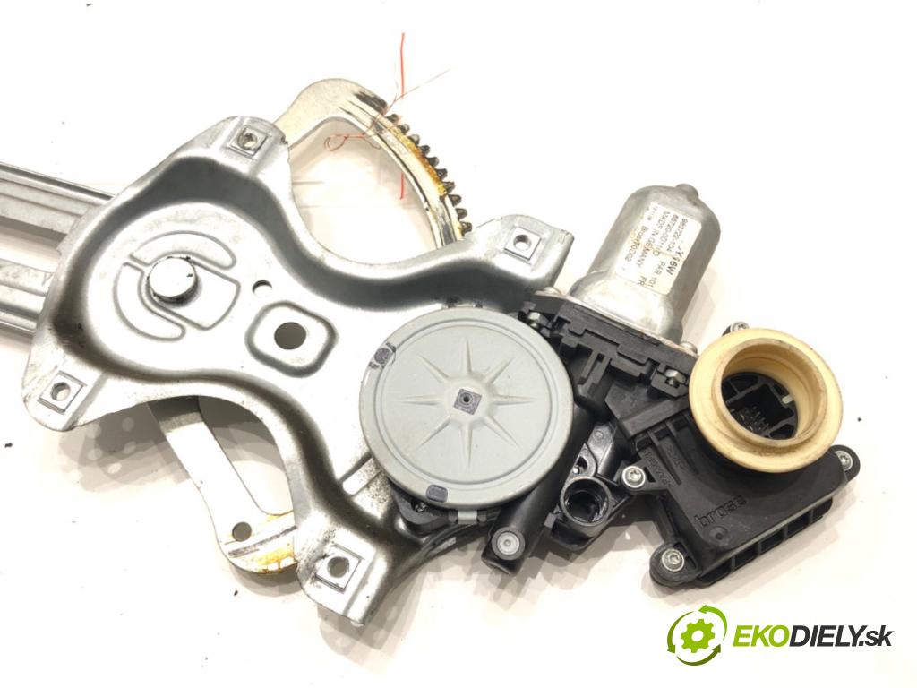 TOYOTA YARIS (_P9_) 2005 - 2014    1.33 VVT-i (NSP90_) 74 kW [100 KM] benzyna 2008 - 2011  mechanismus okna levý přední část 85702-0F010