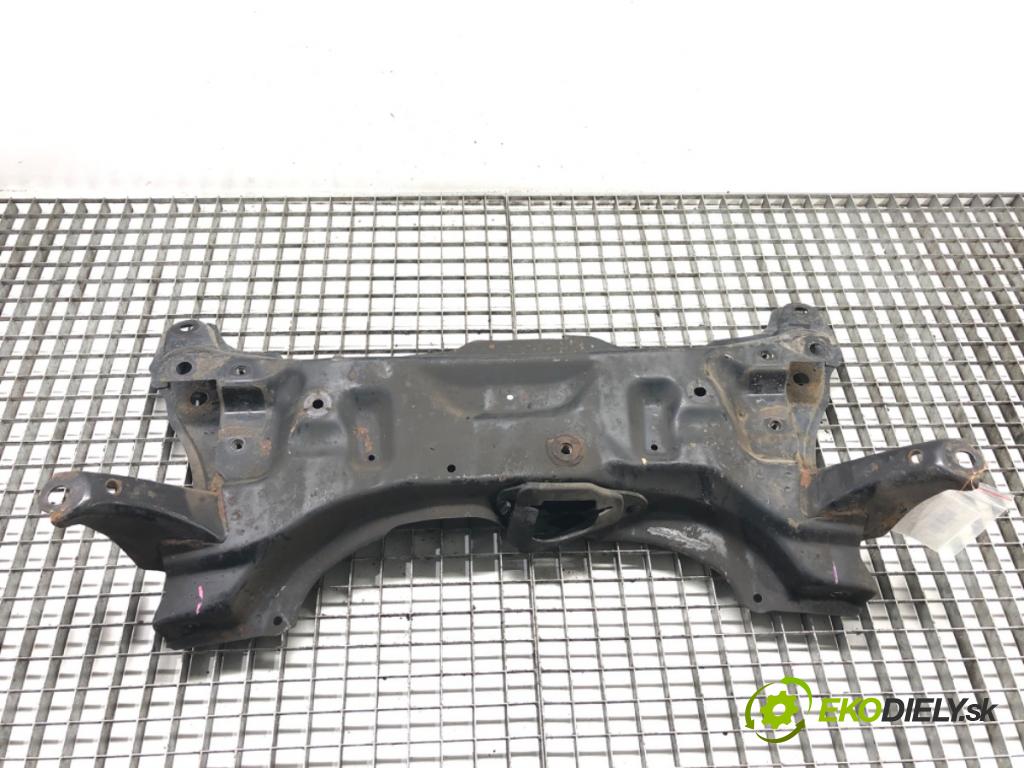TOYOTA YARIS II liftback 2009 74 kW 1.33 VVT-i (NSP90_) 1329 výztuha pod motor  (Výztuhy přední)