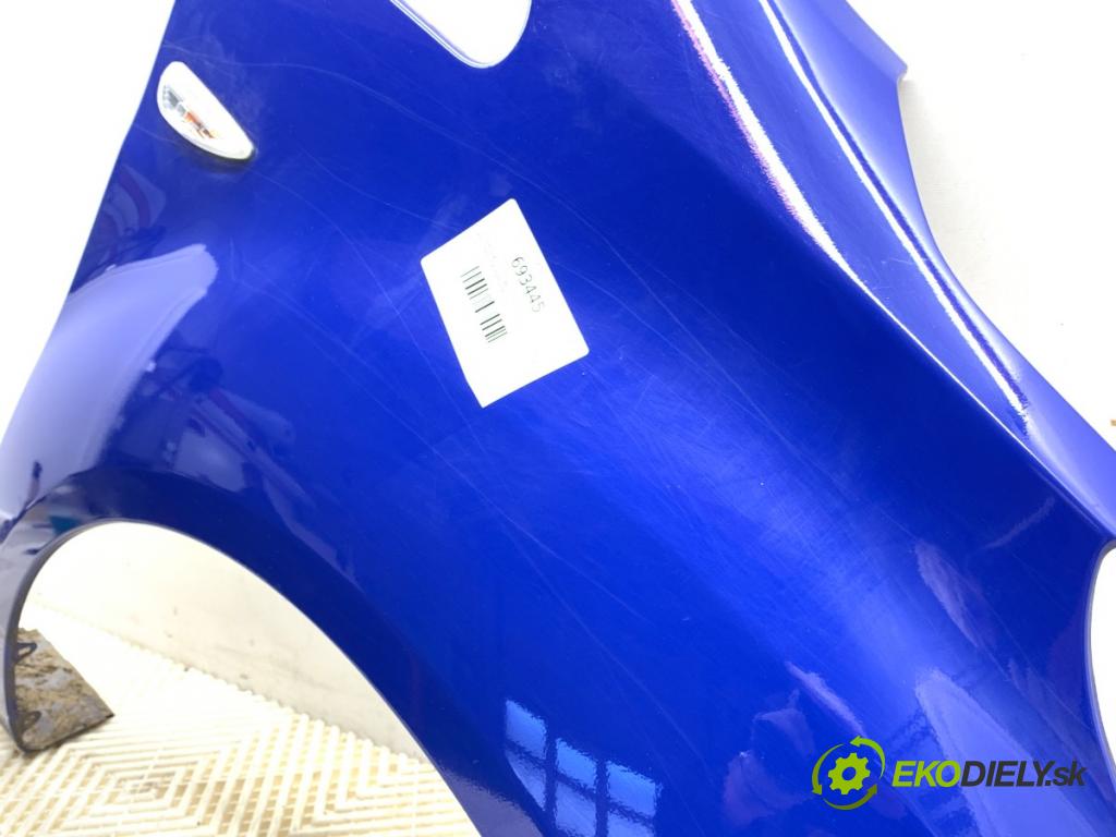 HYUNDAI ix20 liftback 2013 57 kW 1.4 CRDi 1396 blatník pravý přední část