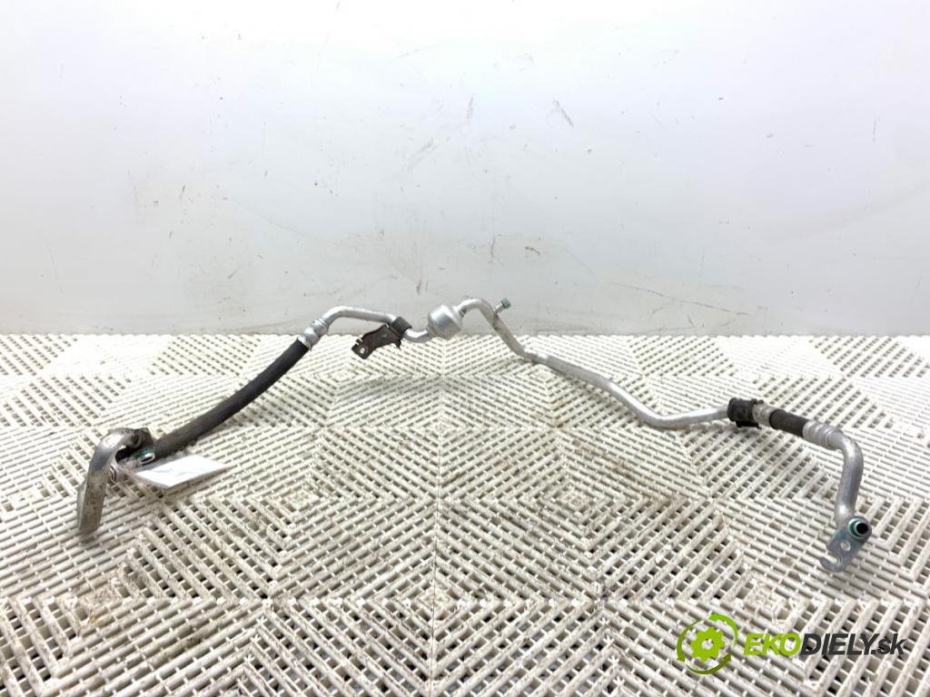 HYUNDAI ix20 liftback 2013 57 kW 1.4 CRDi 1396 rúrka klimatizácie  (Rúrka klimatizácie)
