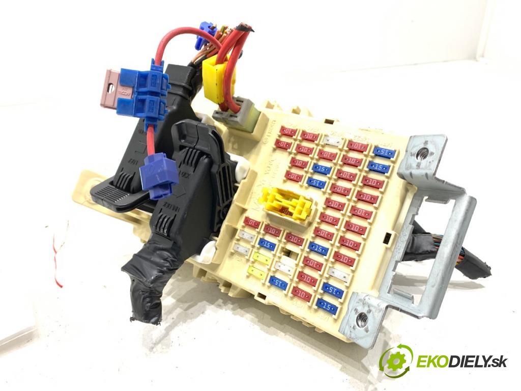 HYUNDAI ix20 (JC) 2010 - 2022    1.4 CRDi 57 kW [78 KM] olej napędowy 2011 - 2022  modul BSI 91950-1K511 (Pojistkové skříňky)