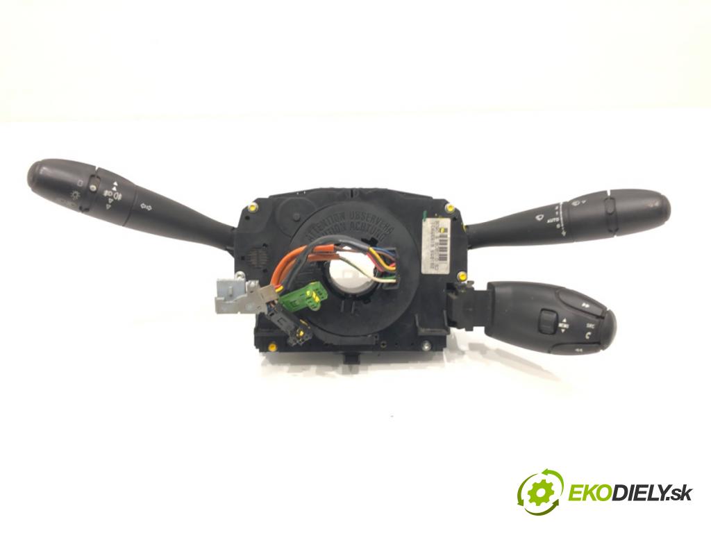 CITROEN C5 II (RC_) 2004 - 2022    1.8 16V (RC6FZB) 85 kW [116 KM] benzyna 2004 - 2005  Prepínač kombinovaný 96611303XT (Prepínač/spínač/tlačidlo a ovládač kúrenia)