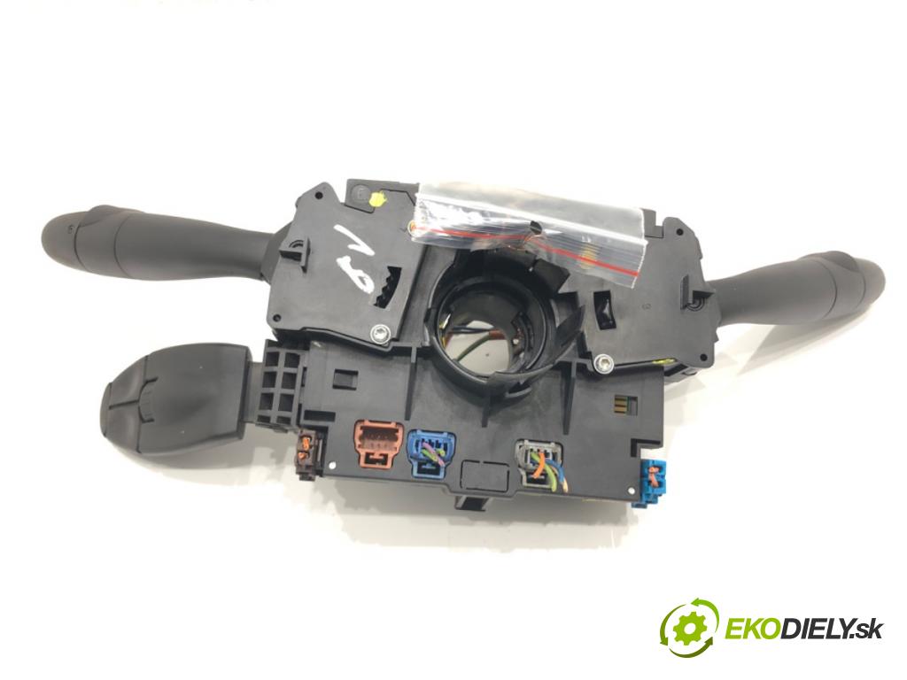 CITROEN C5 II (RC_) 2004 - 2022    1.8 16V (RC6FZB) 85 kW [116 KM] benzyna 2004 - 2005  Prepínač kombinovaný 96611303XT (Prepínač/spínač/tlačidlo a ovládač kúrenia)