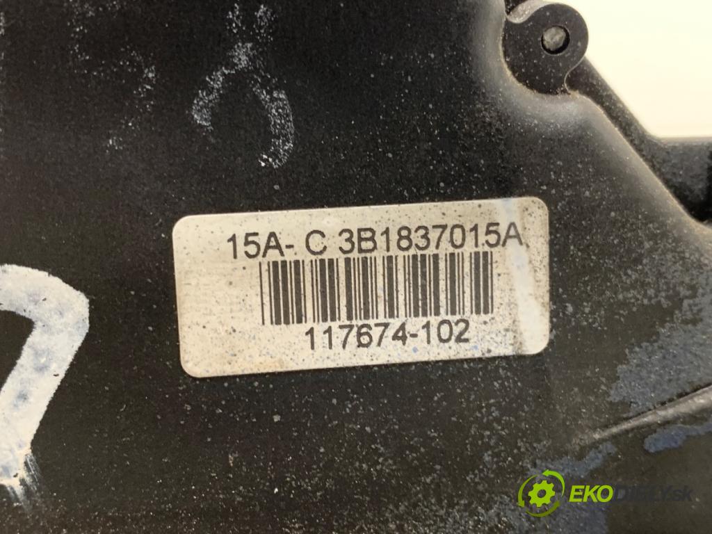 SEAT LEON (1M1) 1999 - 2006    1.9 TDI 81 kW [110 KM] olej napędowy 1999 - 2006  zámok dveře levý přední část 3B1837015A