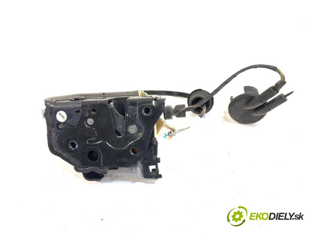 AUDI A4 B8 Avant (8K5) 2007 - 2015    2.0 TDI 100 kW [136 KM] olej napędowy 2008 - 2015  zámok dveře levý zadní část 8K0839015C