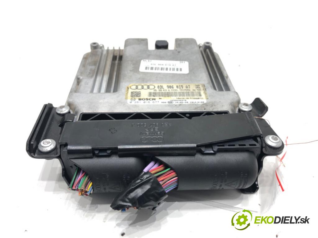 AUDI A4 B8 Avant (8K5) 2007 - 2015    2.0 TDI 100 kW [136 KM] olej napędowy 2008 - 2015  riadiaca jednotka Motor 03L906019AT 0281016677 (Riadiaca jednotka)