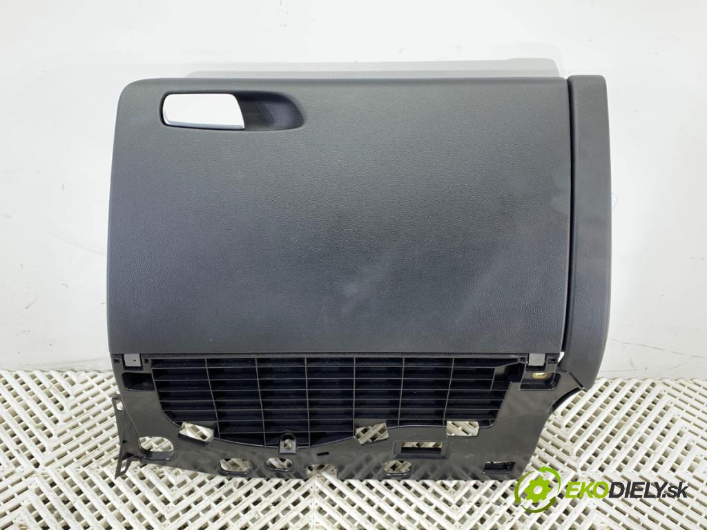 AUDI A4 B8 Avant (8K5) 2007 - 2015    2.0 TDI 100 kW [136 KM] olej napędowy 2008 - 2015  Priehradka, kastlík spolujazdca  (Priehradka, kastlík)