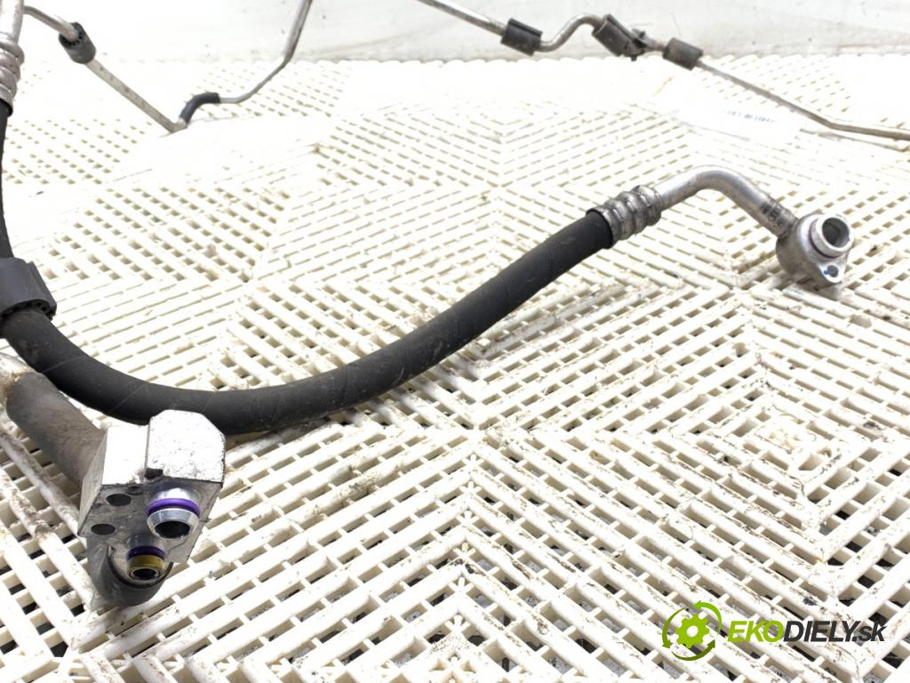 AUDI A4 B8 Avant (8K5) 2007 - 2015    2.0 TDI 100 kW [136 KM] olej napędowy 2008 - 2015  rúrka klimatizácie 8K1260712F 8K0260707S (Rúrka klimatizácie)