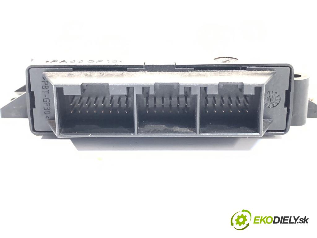 AUDI A4 B8 Avant (8K5) 2007 - 2015    2.0 TDI 100 kW [136 KM] olej napędowy 2008 - 2015  Modul PDC 8K0919475Q (Ostatné)