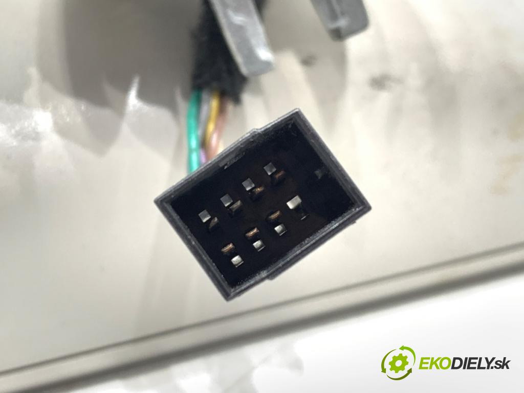 AUDI A4 B8 Avant (8K5) 2007 - 2015    2.0 TDI 100 kW [136 KM] olej napędowy 2008 - 2015  zpětné zrcátko vnitřní 8T0857511A (Světla vnitřní)