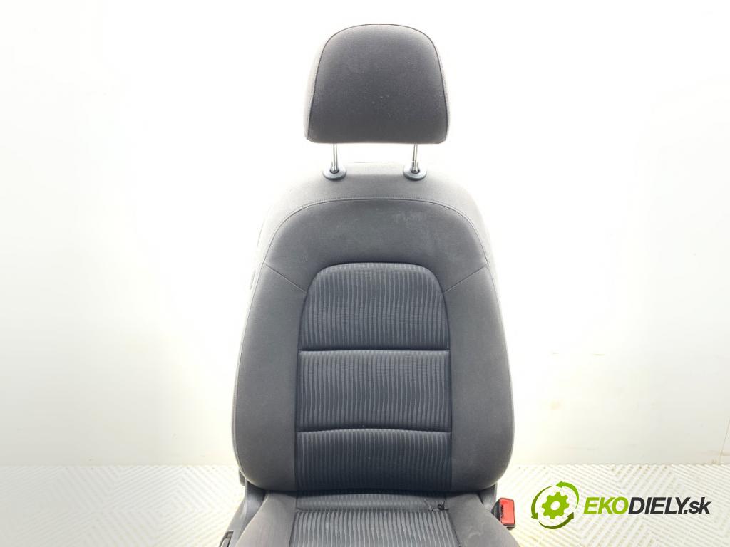 AUDI A4 B8 Kombi 2010 100 kW 2.0 TDI 1968 sedadlo pravý přední část