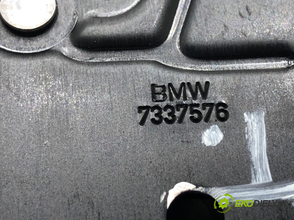 MINI MINI CLUBMAN (F54) 2014 - 2022    Cooper S ALL4 141 kW [192 KM] benzyna 2015 - 2022  zámok dveře zadní část pravý 7337576