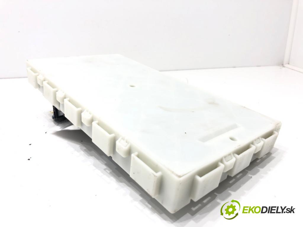 MINI MINI CLUBMAN (F54) 2014 - 2022    Cooper S ALL4 141 kW [192 KM] benzyna 2015 - 2022  modul BSI 5A0BB70 (Pojistkové skříňky)