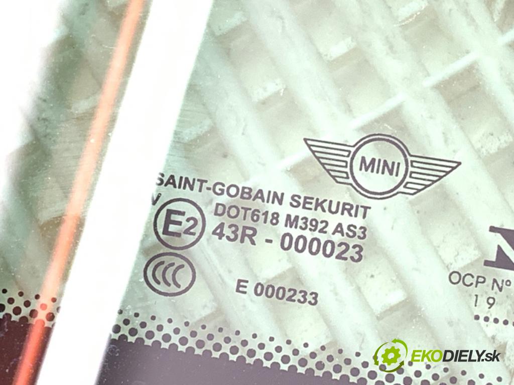 MINI MINI CLUBMAN (F54) 2014 - 2022    Cooper S ALL4 141 kW [192 KM] benzyna 2015 - 2022  strešné okno 7305958 (Sklo karosérie)