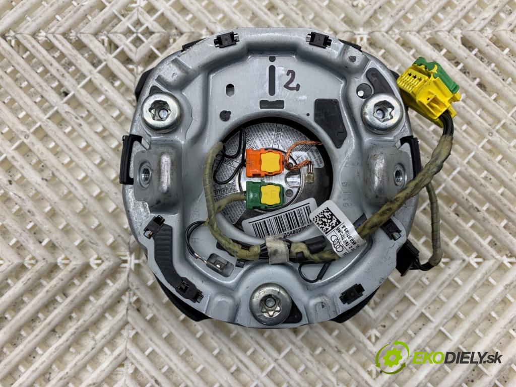AUDI A4 B8 Kombi 2010 100 kW 2.0 TDI 1968 Palubná doska silentbloku 8E0880201DH