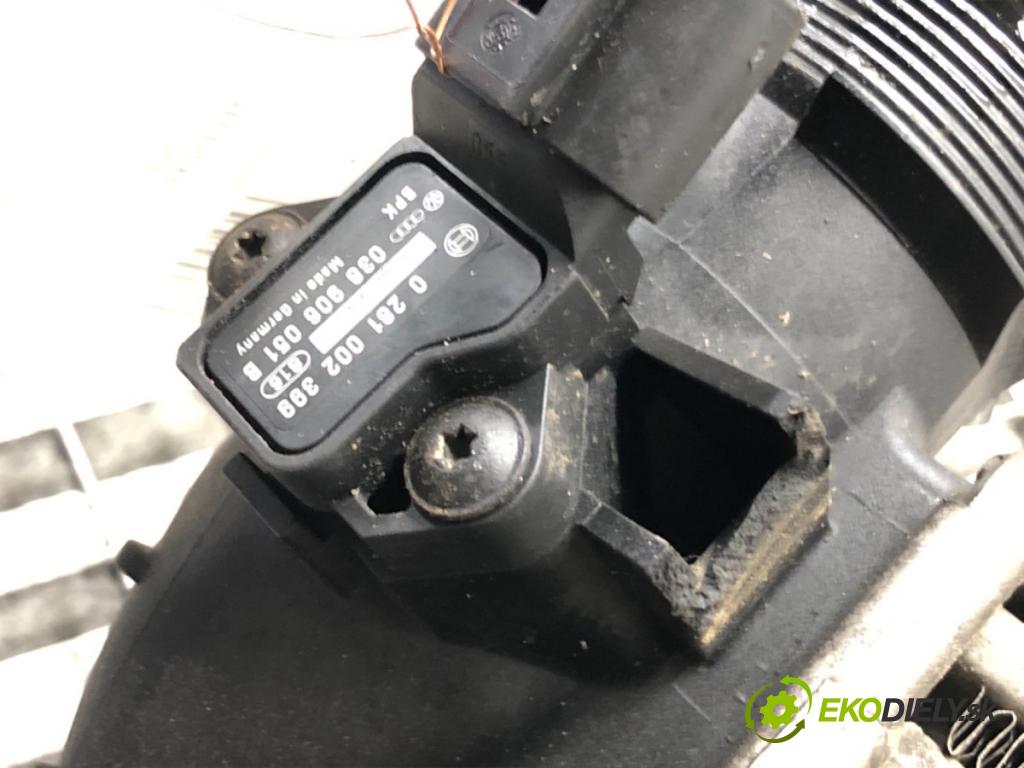 AUDI A6 C6 Avant (4F5) 2004 - 2011    2.7 TDI 132 kW [180 KM] olej napędowy 2005 - 2008  intercooler 4F0145805T 038906051B (Chladiče nasávaného vzduchu (intercoolery))