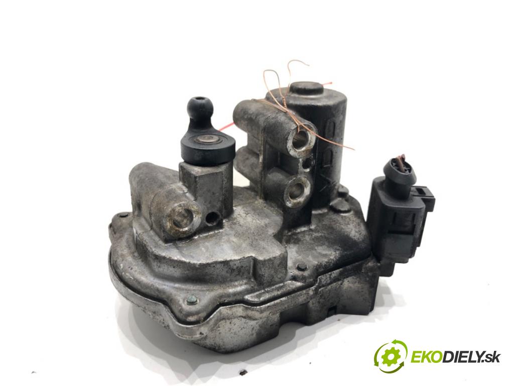 AUDI A6 C6 Avant (4F5) 2004 - 2011    2.7 TDI 132 kW [180 KM] olej napędowy 2005 - 2008  Nastavovač zvod, potrubie 059129086M (Ostatné)