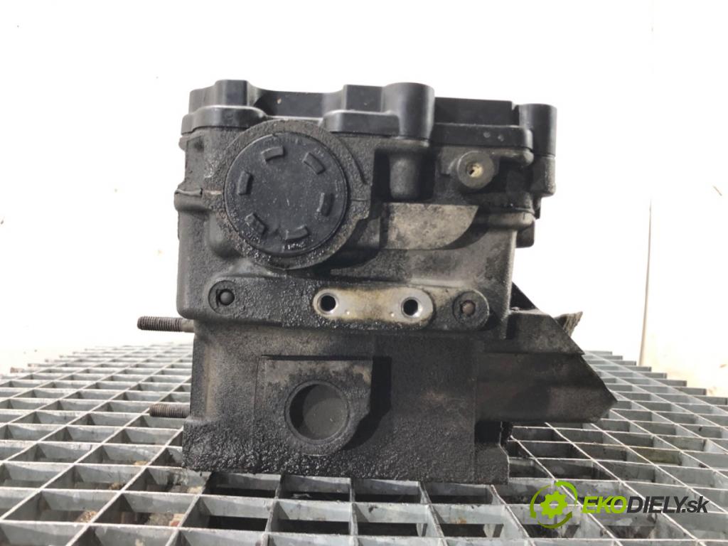 AUDI A6 C6 Avant (4F5) 2004 - 2011    2.7 TDI 132 kW [180 KM] olej napędowy 2005 - 2008  Hlava valcov pravy 0594AF