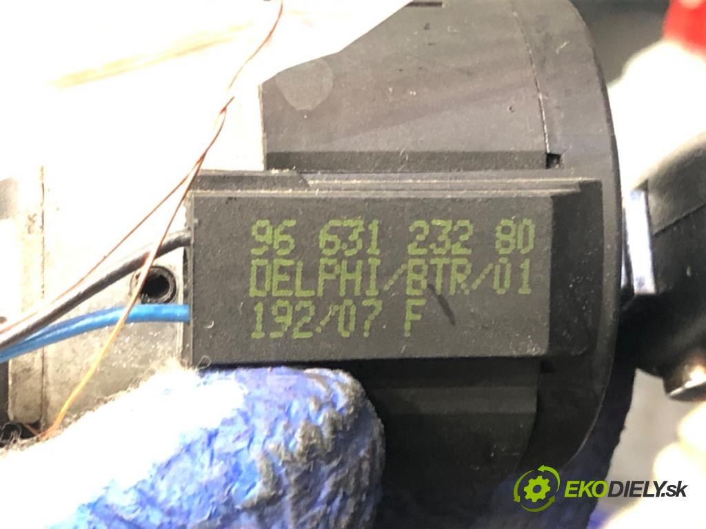 PEUGEOT 207 (WA_, WC_) 2006 - 2015    1.4 16V 65 kW [88 KM] benzyna 2006 - 2013  spinačka 36410600 (Spínacia skrinka a kľúč)